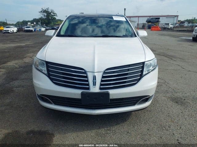 2018 LINCOLN MKT RESERVE 6