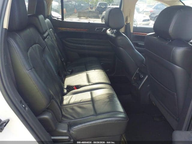 2018 LINCOLN MKT RESERVE 8