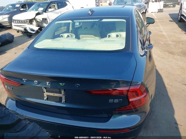 2024 VOLVO S60 B5 PLUS DARK THEME 16