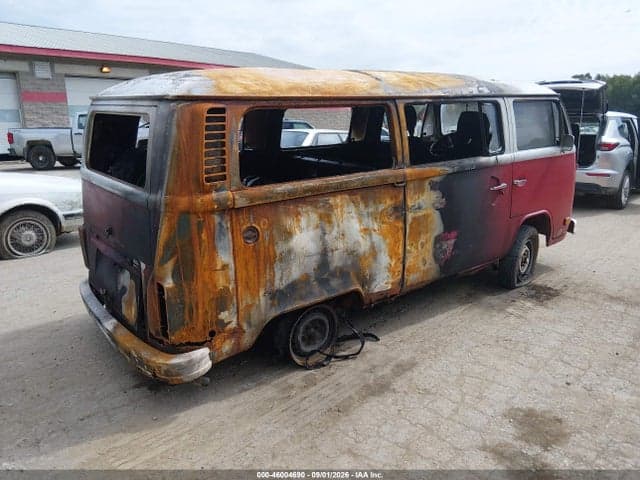 1976 VOLKSWAGEN TRANSPORTER 4