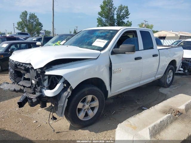2018 RAM 1500 EXPRESS 4X4 6'4 BOX 2