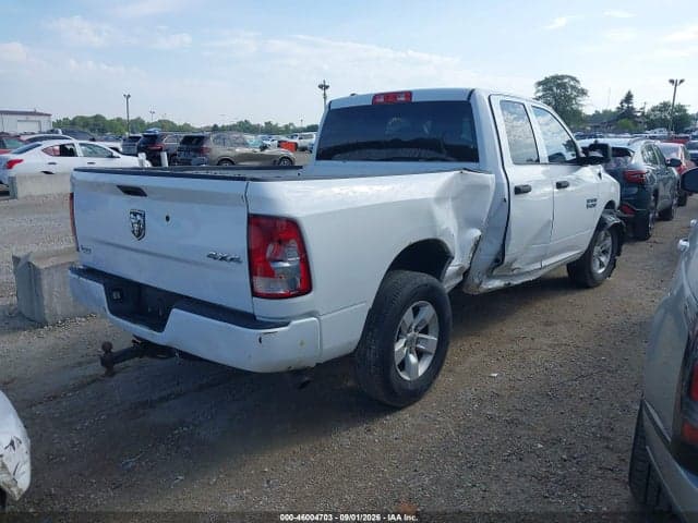 2018 RAM 1500 EXPRESS 4X4 6'4 BOX 4