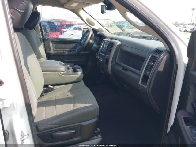 2018 RAM 1500 EXPRESS 4X4 6'4 BOX 5