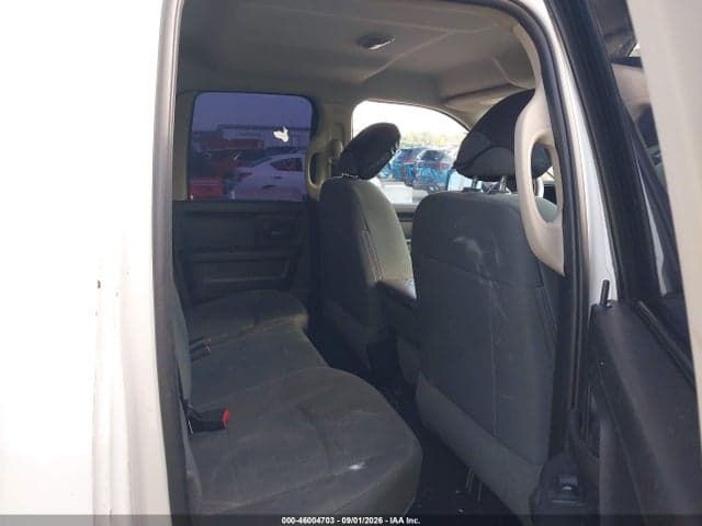 2018 RAM 1500 EXPRESS 4X4 6'4 BOX 8