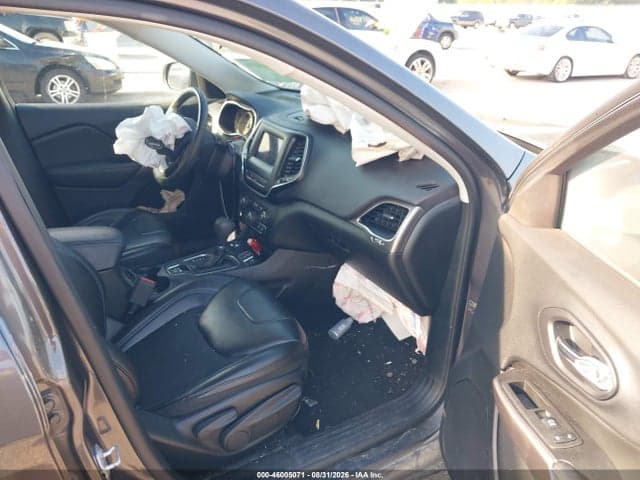 2019 JEEP CHEROKEE LATITUDE PLUS 4X4 5