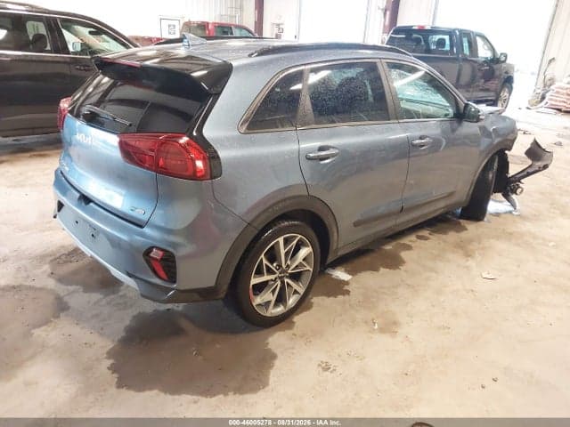 2022 KIA NIRO TOURING SE 4