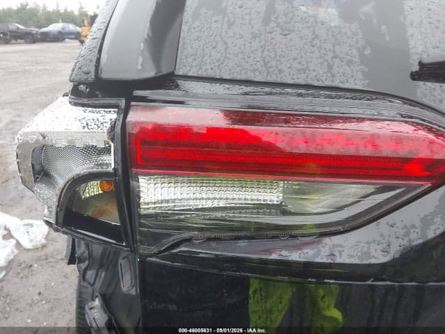 2023 TOYOTA RAV4 XLE 20
