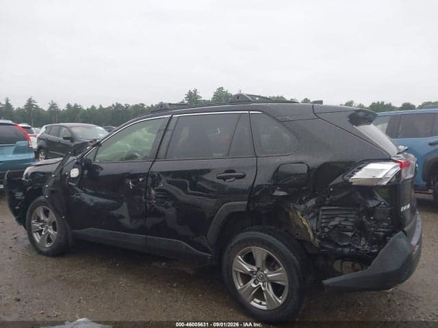 2023 TOYOTA RAV4 XLE 6