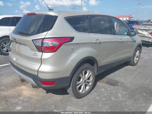 2017 FORD ESCAPE SE 4