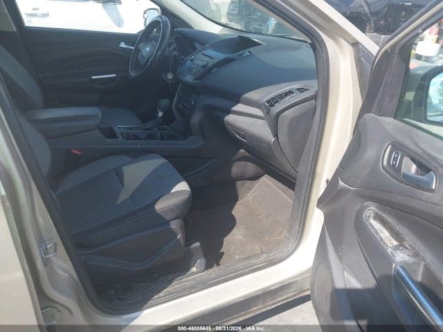 2017 FORD ESCAPE SE 5
