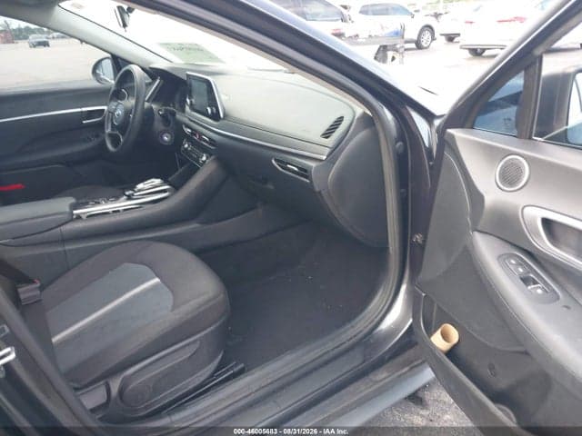2022 HYUNDAI SONATA SE 5