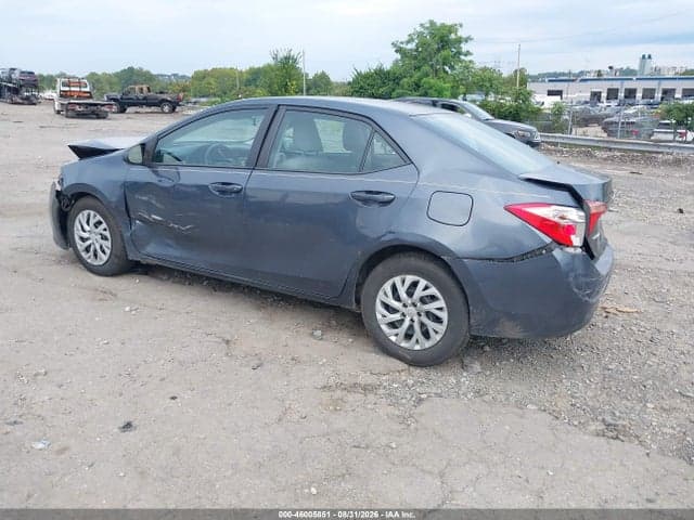 2017 TOYOTA COROLLA LE 3