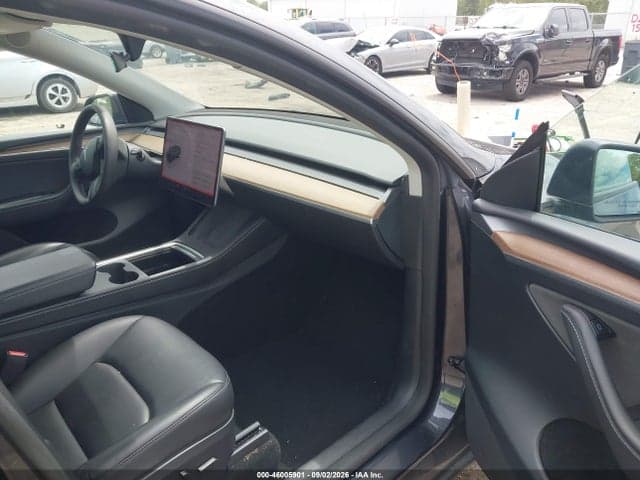 2024 TESLA MODEL Y LONG RANGE SINGLE MOTOR REAR-WHEEL DRIVE/RWD 5