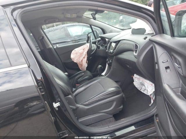 2019 CHEVROLET TRAX LT 5