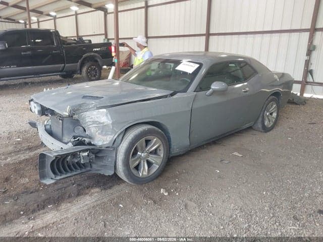 2017 DODGE CHALLENGER SXT 2