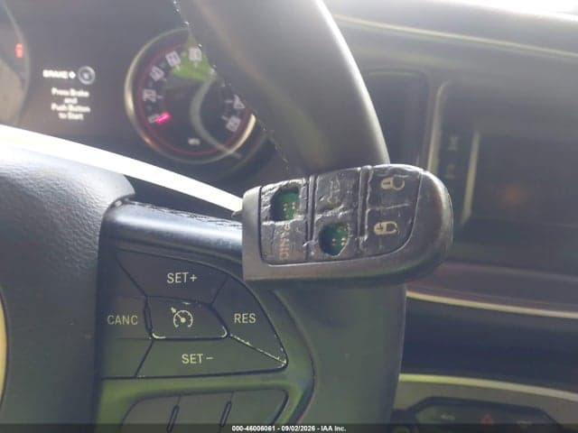 2017 DODGE CHALLENGER SXT 11