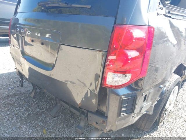 2017 DODGE GRAND CARAVAN SE 19