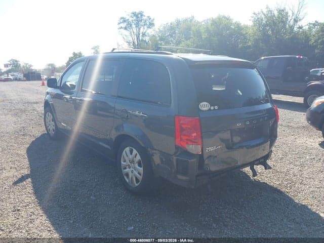 2017 DODGE GRAND CARAVAN SE 3