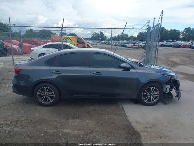2023 KIA FORTE LXS 13