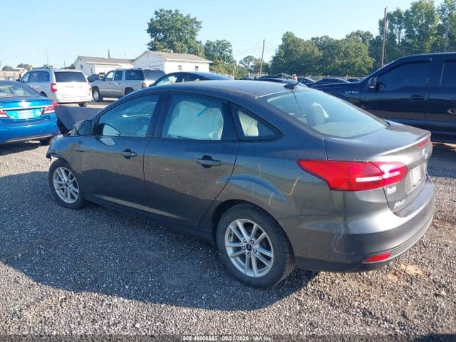 2017 FORD FOCUS SE 3