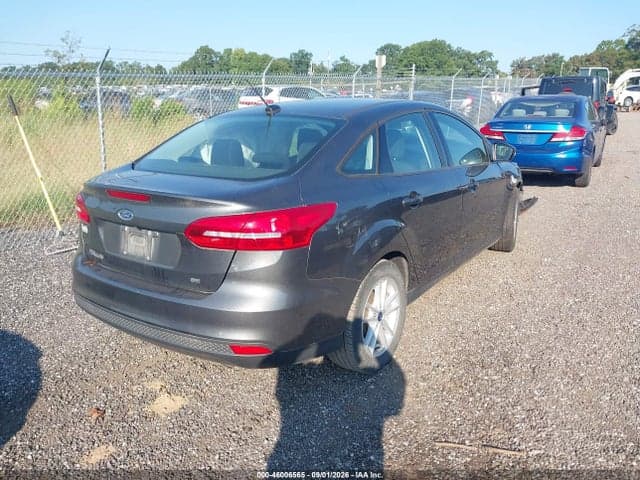 2017 FORD FOCUS SE 4