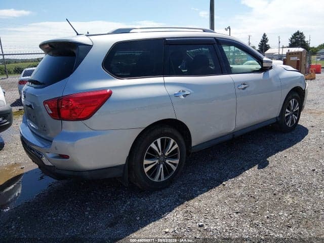 2017 NISSAN PATHFINDER SV 4