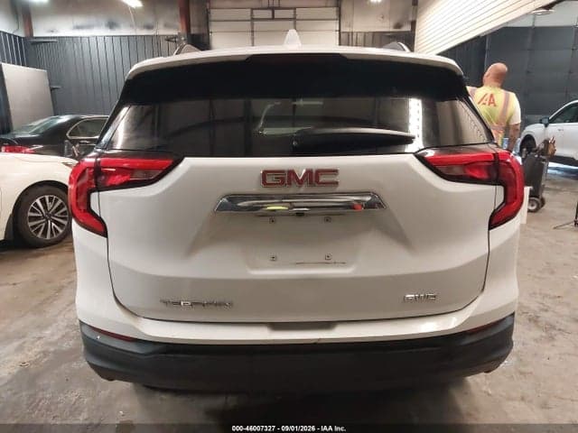 2021 GMC TERRAIN AWD SLE 17