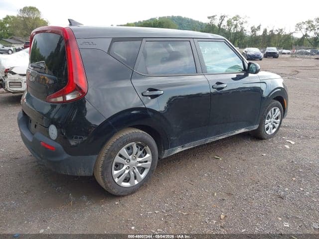 2022 KIA SOUL LX 4