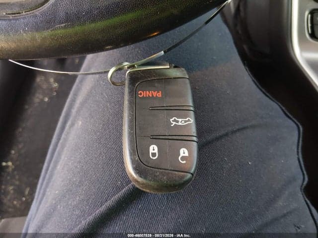 2020 DODGE CHALLENGER SXT 11