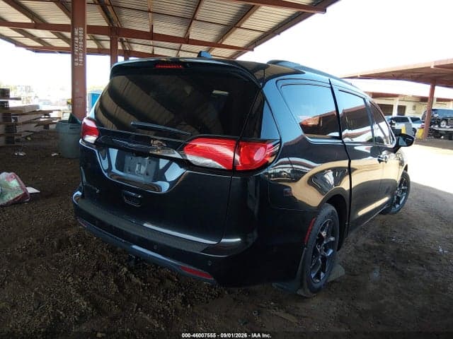 2019 CHRYSLER PACIFICA TOURING L PLUS 4