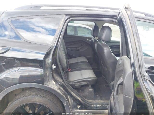2017 FORD ESCAPE SE 8