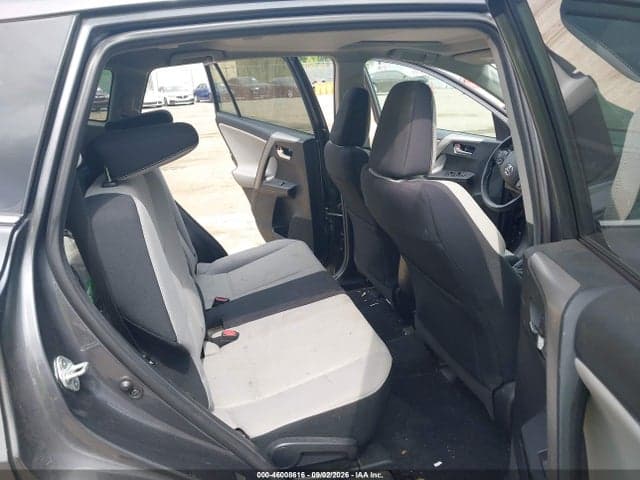 2018 TOYOTA RAV4 XLE 8