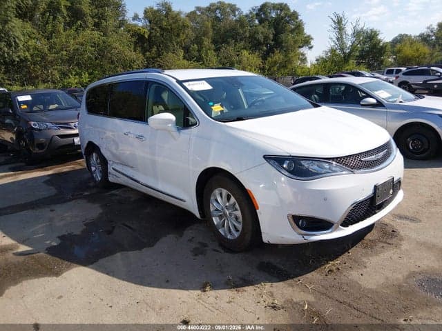2018 CHRYSLER PACIFICA TOURING L 1