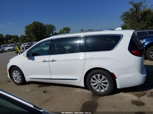 2018 CHRYSLER PACIFICA TOURING L 14