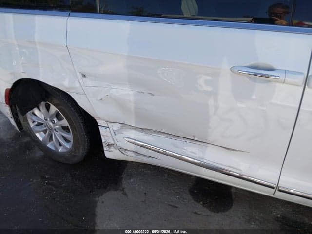 2018 CHRYSLER PACIFICA TOURING L 18