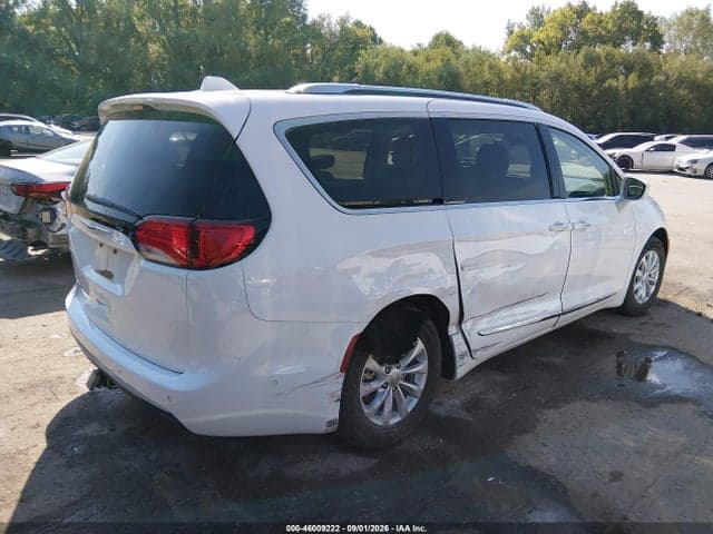 2018 CHRYSLER PACIFICA TOURING L 4
