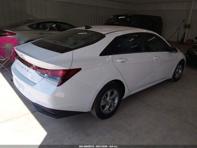 2021 HYUNDAI ELANTRA SE 4