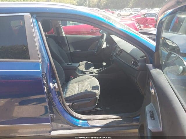 2017 KIA NIRO LX 5