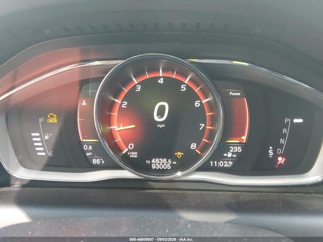 2017 VOLVO XC60 T6 DYNAMIC 7