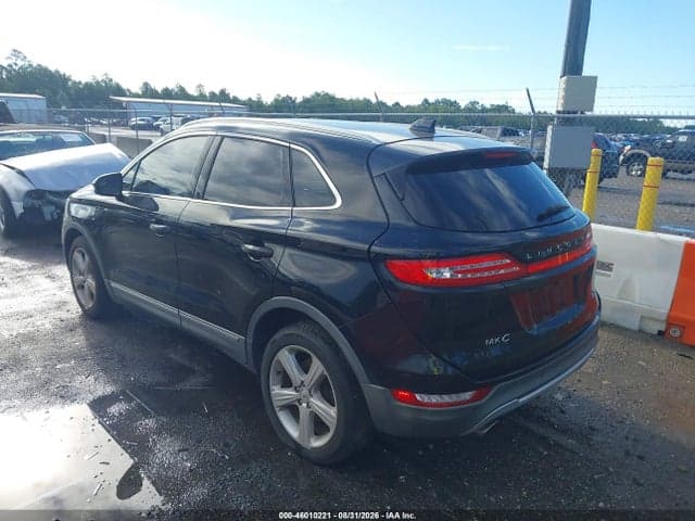 2017 LINCOLN MKC PREMIERE 3