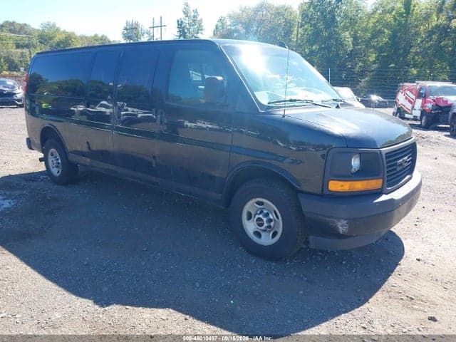 2017 GMC SAVANA 3500 LS 1