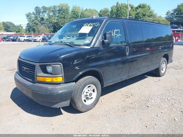 2017 GMC SAVANA 3500 LS 2