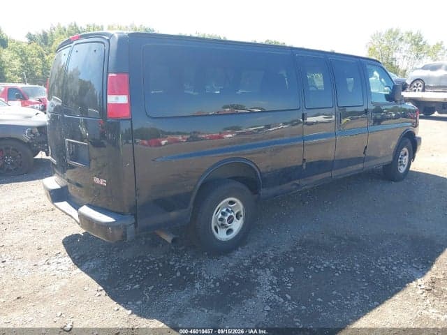 2017 GMC SAVANA 3500 LS 4