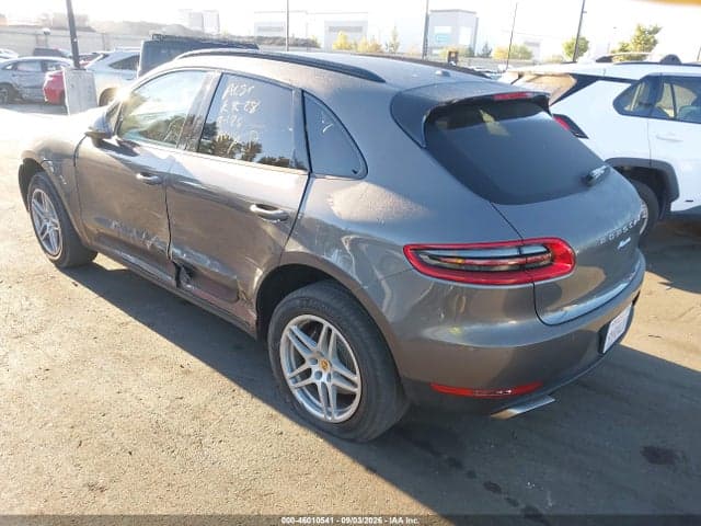 2018 PORSCHE MACAN 3