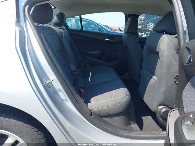 2017 CHEVROLET CRUZE LT AUTO 8