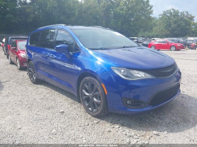 2020 CHRYSLER PACIFICA TOURING 1