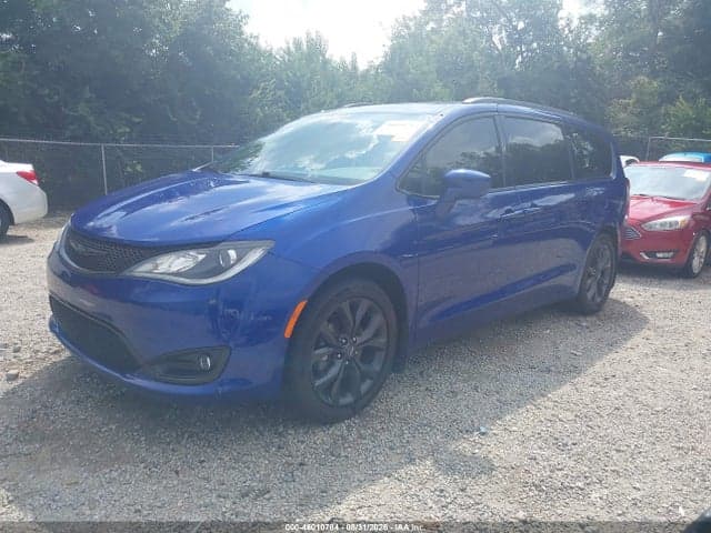 2020 CHRYSLER PACIFICA TOURING 2