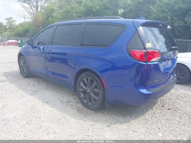 2020 CHRYSLER PACIFICA TOURING 3