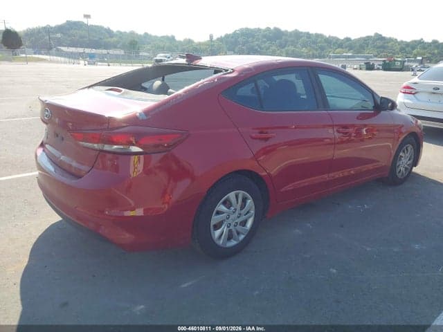 2017 HYUNDAI ELANTRA SE 4