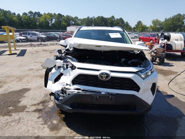 2024 TOYOTA RAV4 XLE 12